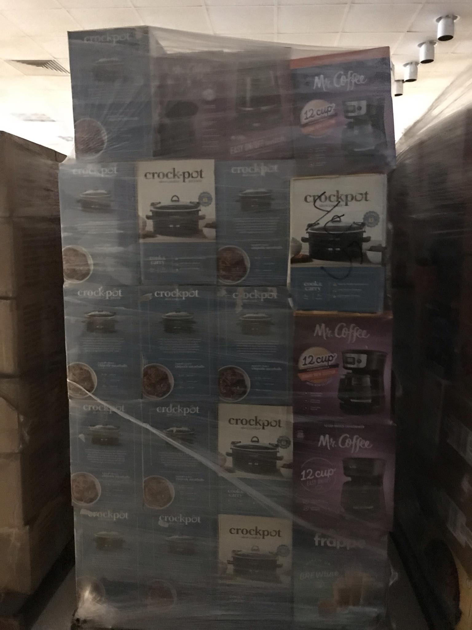 434169455_10232480570260994_7191155636582005862_n Walmart small appliance truckload of palletized air fryers, blenders and coffee makers for resale