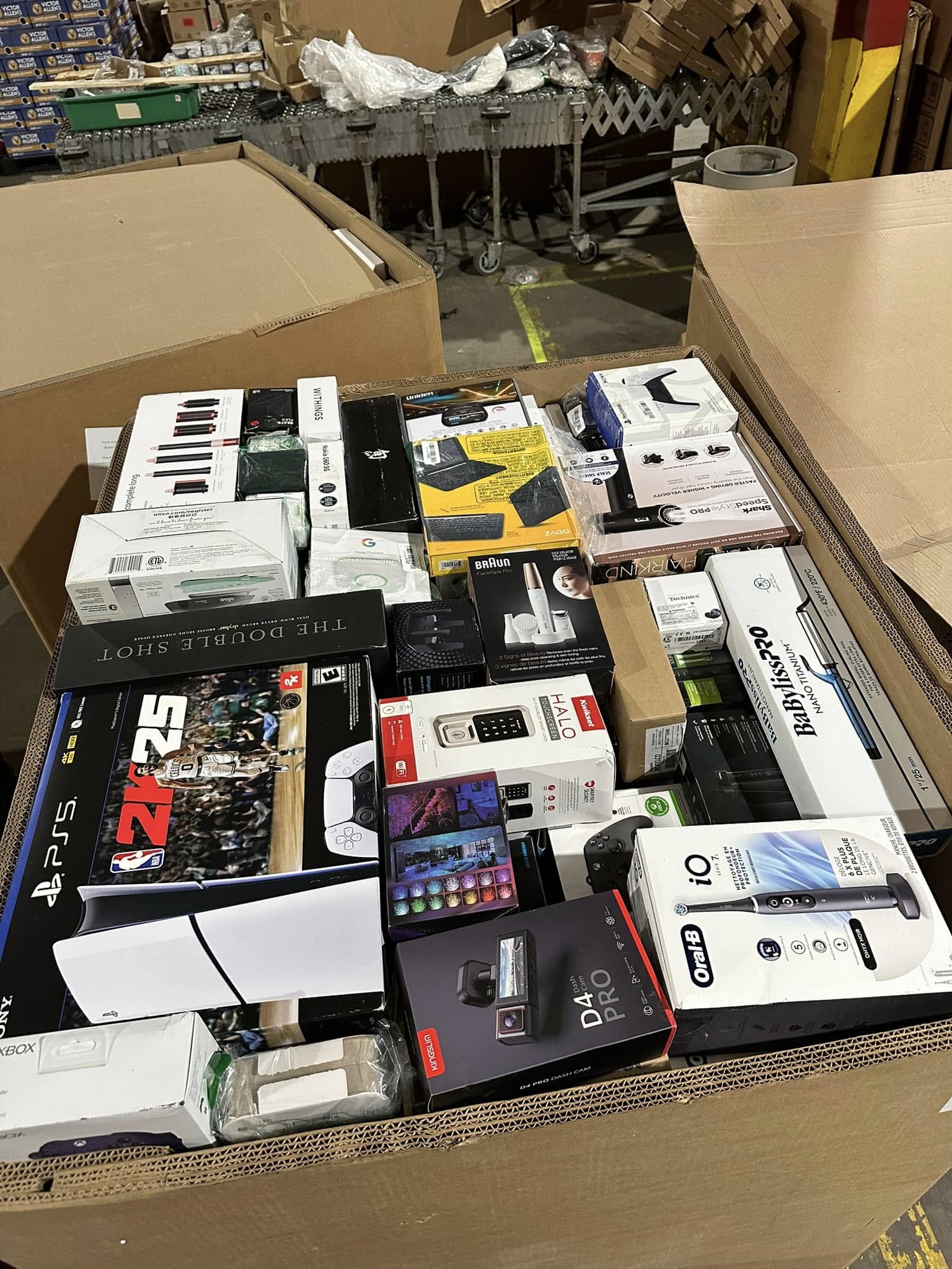 Whatnot-Electronic-truckloads Amazon high-end electronics truckload of 26 pallets of premium tech ready to ship