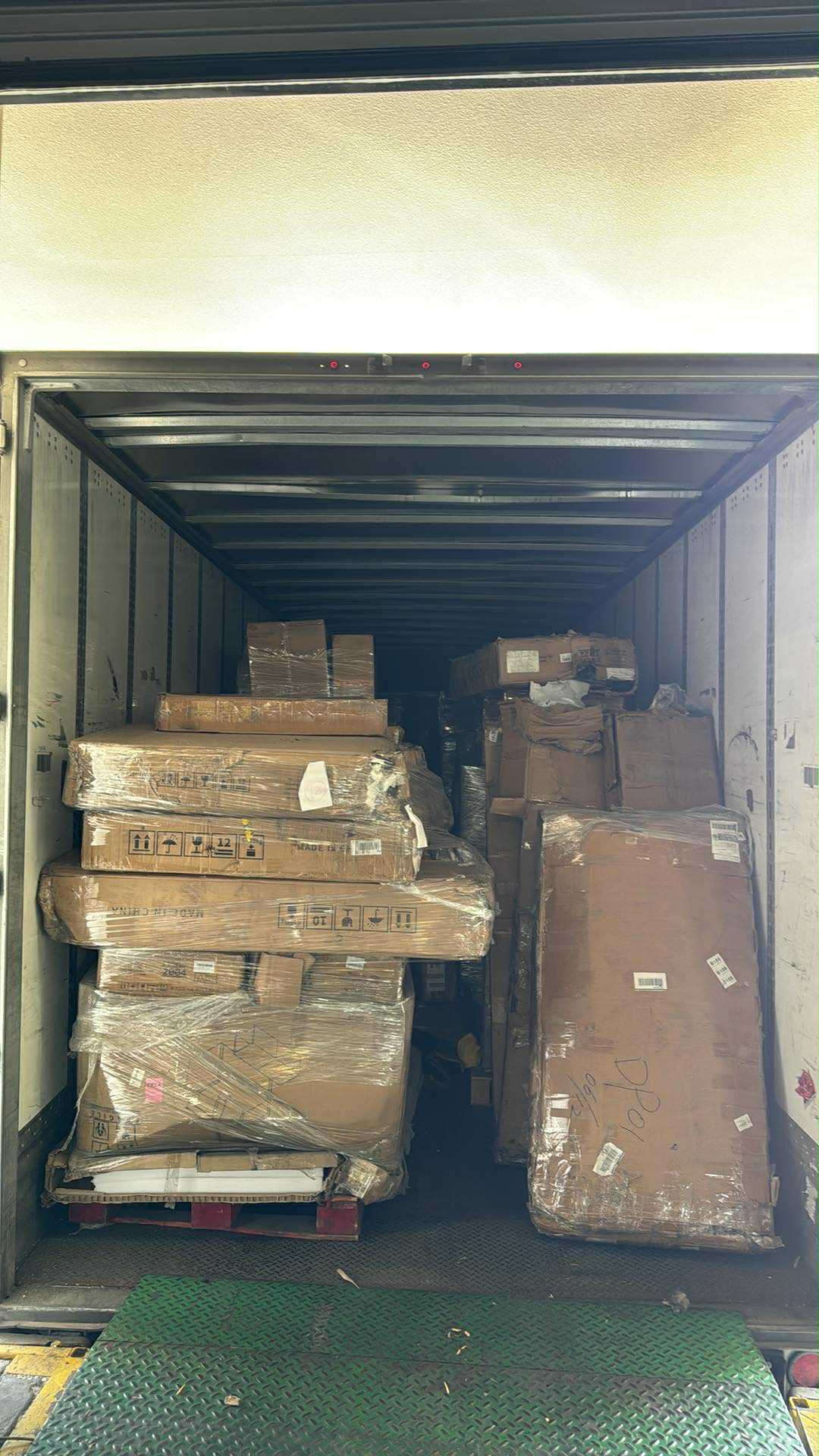 b4e3af2d-9f50-4390-bc67-30ad8390dc03 Yitahome liquidation truckload of overstock furniture and home goods on pallets