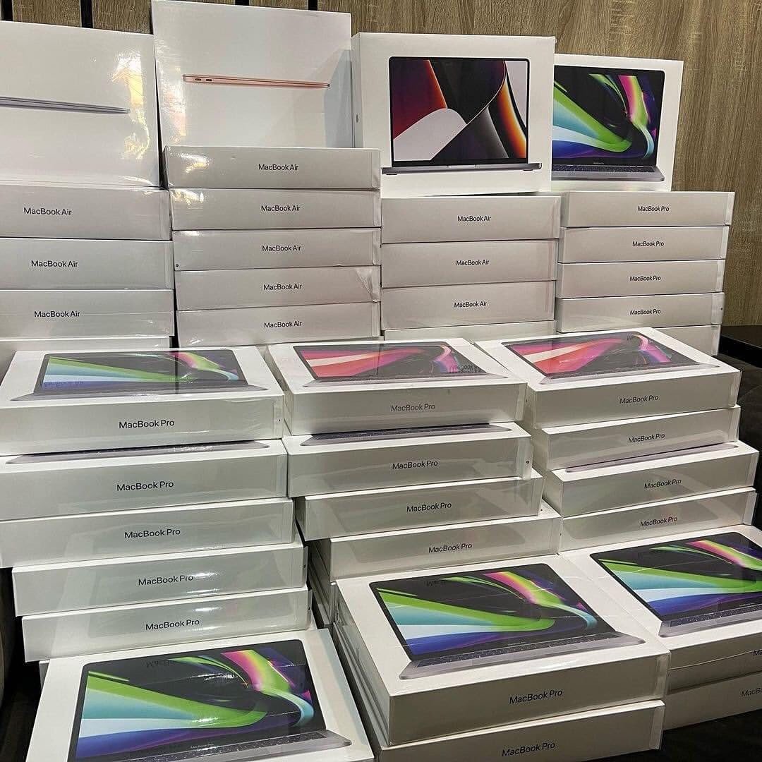buy-macbook-pallet-lettopia-pallets-california MacBook liquidation pallet of 10 to 20 overstock Apple laptops ready for resale