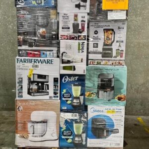150-unit kitchen appliance liquidation pallet stacked with boxed air fryers, blenders and coffee makers