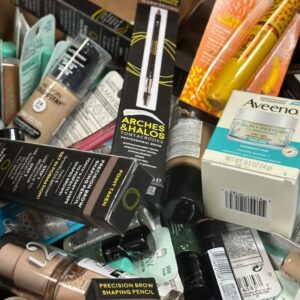 150-unit mixed cosmetics pallet of wholesale makeup and beauty products for resellers