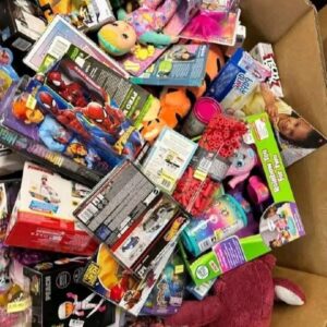 100-unit mixed toy pallet of assorted wholesale kids' and baby items shrink-wrapped for resale