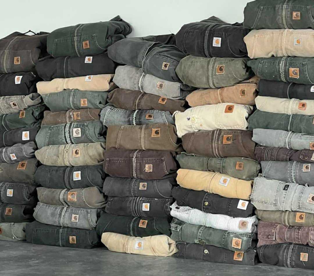 Carhartt clothing pallets Carhartt clothing liquidation pallet of mixed jackets, bibs and hoodies ready for resale