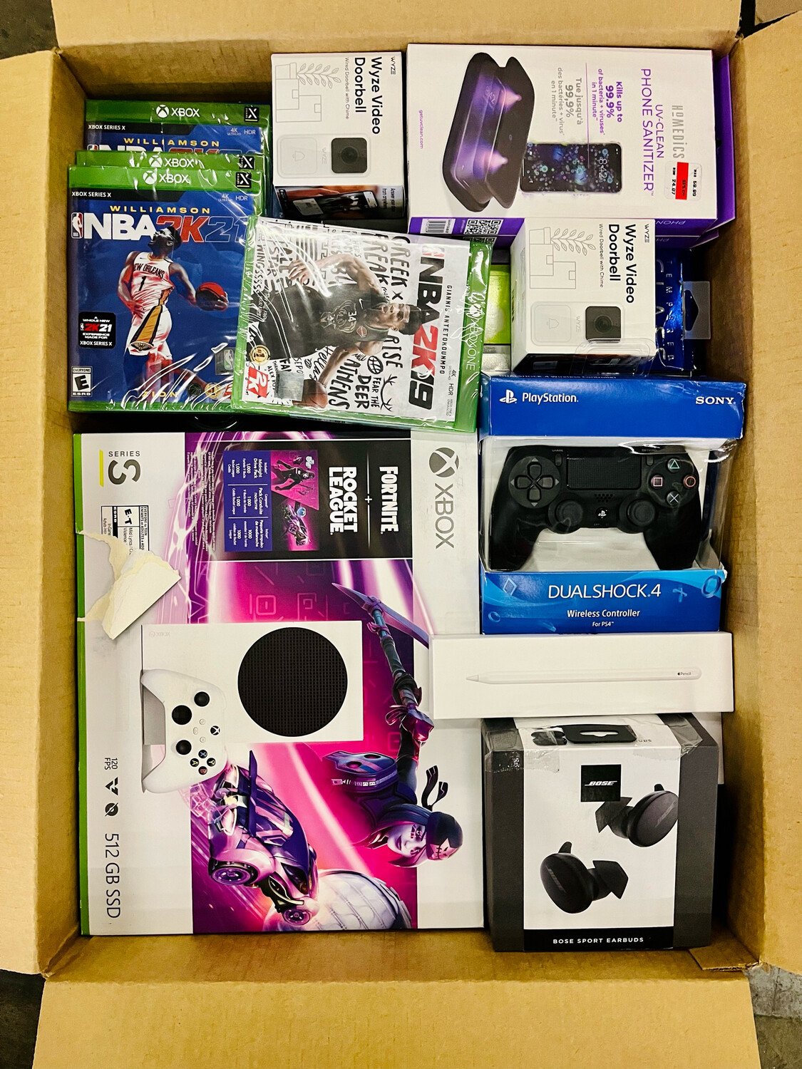 PREMIUM TARGET ELECTRONICS MYSTERY BOX Premium Target electronics mystery box of assorted consumer tech for resale
