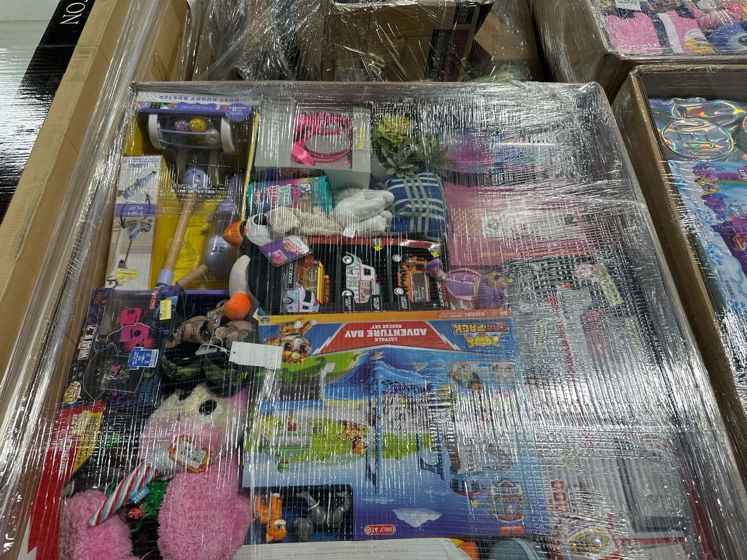 TGTHP-4517 General Merchandise Liquidation Pallet 6 — General merchandise liquidation pallet of mixed resale-ready retail returns and ov