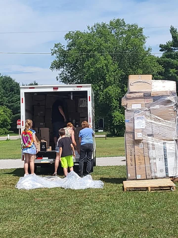 Customer pickup at Vault Bridge Liquidators