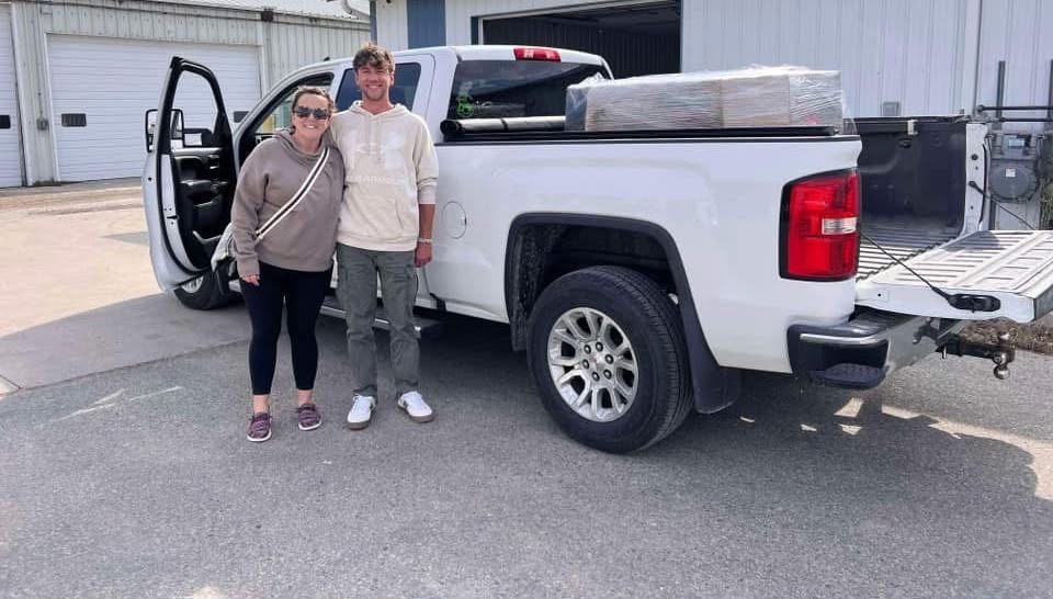 Customer pickup at Vault Bridge Liquidators
